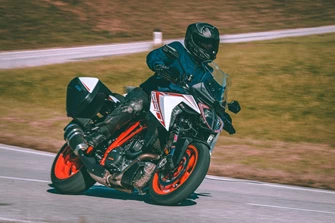 KTM 1290 Super Duke GT 2020 Test- Launchcontrol und Soziuskomfort KTM 1290 Super Duke GT 2020 Test- Launchcontrol und Soziuskomfort