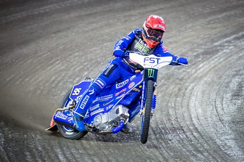 Mitas feiert den Weltmeistertitel 2020 im FIM Speedway Grand Prix