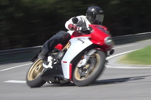 MV Agusta Superveloce 800 Test 2020