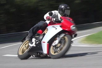 MV Agusta Superveloce 800 Test 2020 MV Agusta Superveloce 800 Test 2020