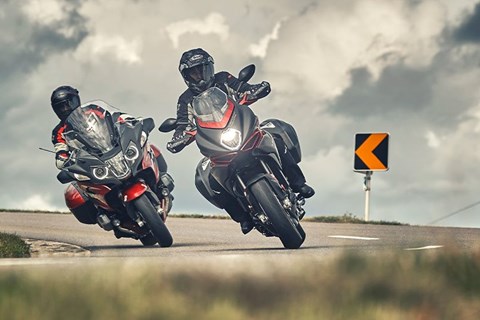 Mehr Grip bei Nässe durch Bridgestone Pulse Groove Technologie