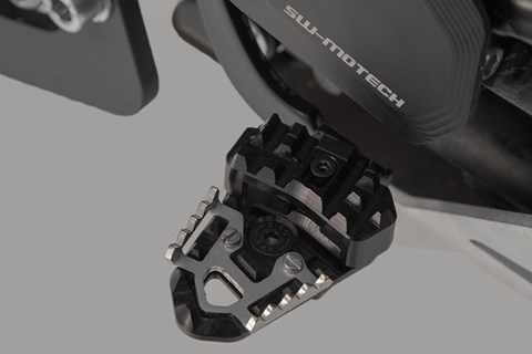 Fußbremshebel-Erweiterungen für Reiseenduros von SW-MOTECH