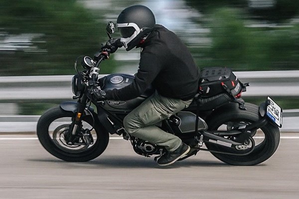 Ducati Scrambler Nightshift 2021 Test