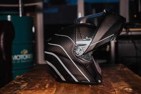 AGV Sportmodular 2021 - leichtester Motorrad Klapphelm am Markt