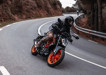 KTM 125 Duke 2021 Test – Die Königin der A1-Klasse? KTM 125 Duke 2021 Test – Die Königin der A1-Klasse?