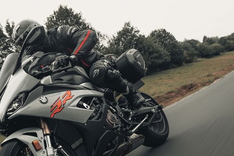 Neue PRO BLAZE Satteltaschen von SW-MOTECH