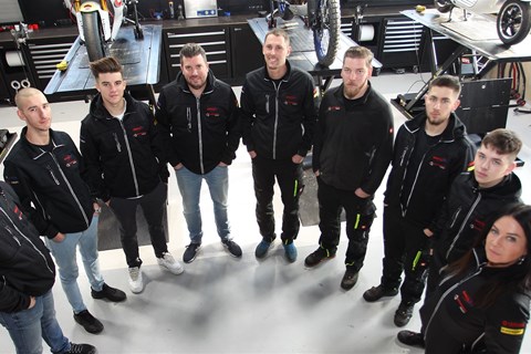 Zweiradprofi auf neuen Wegen