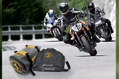 Gepäckrolle oder Helmtasche beim Kauf eines Conti-Reifensatzes