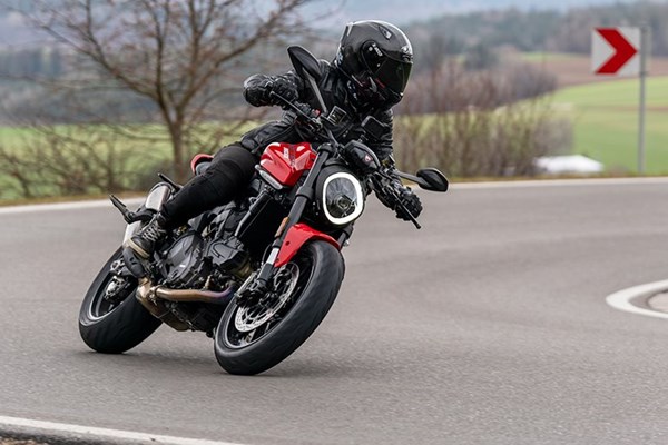 Ducati Monster 2021 Fahrbericht