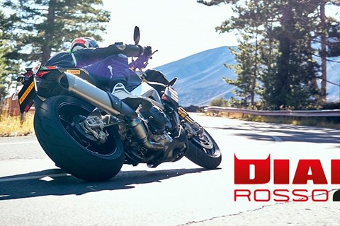 Der neue Pirelli Diablo Rosso IV mit über 500 Freigaben