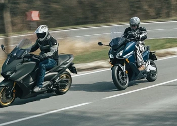 Honda Forza 750 gegen Yamaha TMAX 560 Tech MAX Vergleich Honda Forza 750 gegen Yamaha TMAX 560 Tech MAX Vergleich