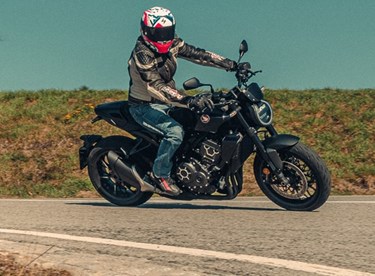 Honda CB1000R Black Edition Test