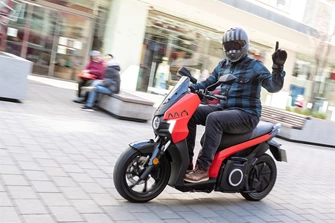 Seat MO eScooter 125 2021 - Autohersteller bringt E-Roller Seat MO eScooter 125 2021 - Autohersteller bringt E-Roller