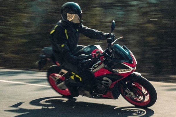 6 Mittelklasse-Naked Bikes im Vergleich 2021 - Aprilia Tuono 660