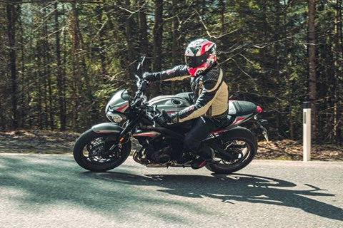 Mittelklasse Naked Bike Vergleich 2021 – Triumph Street Triple R