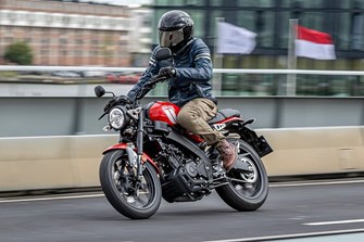 Das beste Preis-Leistungs-Verhältnis? Yamaha XSR125 Test 2021 Das beste Preis-Leistungs-Verhältnis? Yamaha XSR125 Test 2021