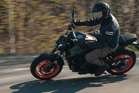 Einsteiger-Naked Bike Vergleich 2021 - Yamaha MT-07