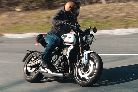 Einsteiger-Naked Bike Vergleich 2021 - Triumph Trident 660