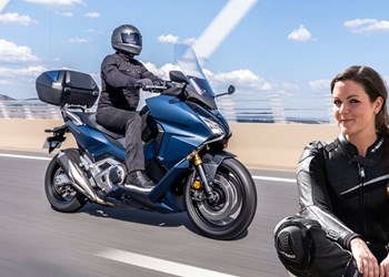 b-f_W3008251-honda-forza-750-der-staerks