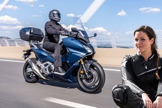 Honda Forza 750 - Der stärkste Motorroller im Alltags-Check Honda Forza 750 - Der stärkste Motorroller im Alltags-Check