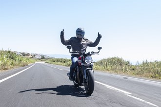 Triumph Speed Twin 2021 - Erster Test der erneuerten Schönheit  Triumph Speed Twin 2021 - Erster Test der erneuerten Schönheit