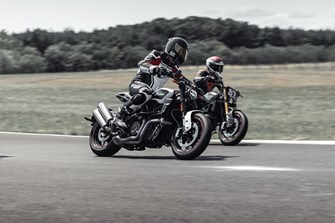 Mit der neuen Indian FTR S 2021: Test auf der Rennstrecke