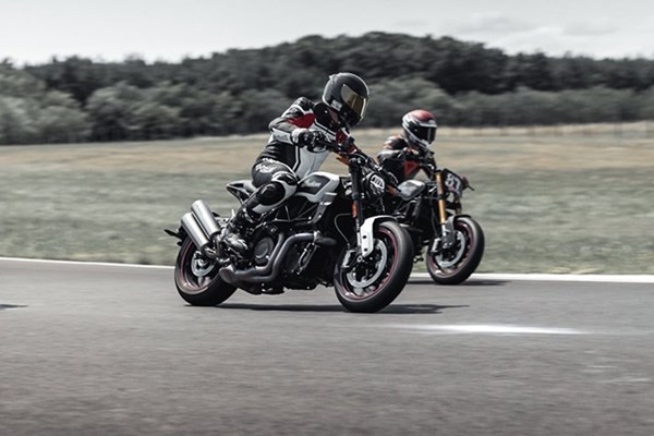 Mit der neuen Indian FTR S 2021: Test auf der Rennstrecke