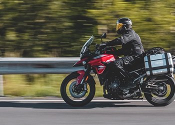Triumph Tiger 900 GT Pro 2000 km Reisetest: Reiseenduro-Vergleich Triumph Tiger 900 GT Pro 2000 km Reisetest: Reiseenduro-Vergleich