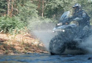 BMW R 1250 GS im großen Reiseenduro-Vergleich