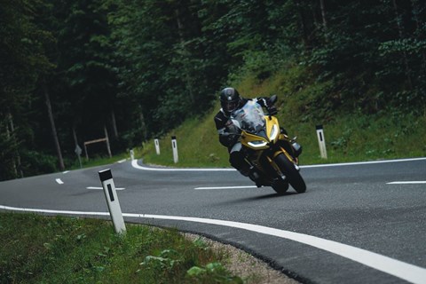 BMW R 1250 RS im Sporttourer-Vergleich 2021