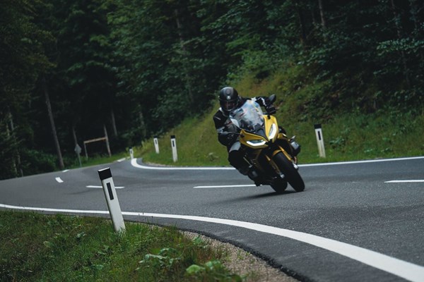 BMW R 1250 RS im Sporttourer-Vergleich 2021