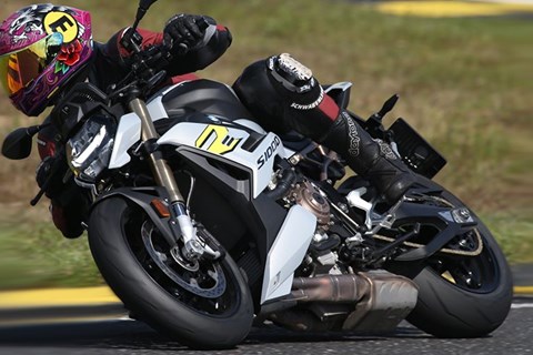 Hyper Nakeds auf der Rennstrecke 2021 - BMW S 1000 R