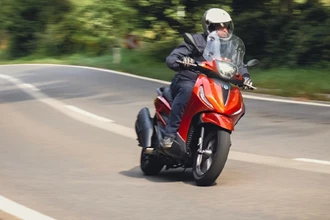 Piaggio Beverly 400 S Roller Test 2021 Piaggio Beverly 400 S Roller Test 2021