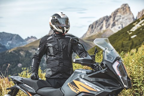 Schuberth C5: Helmneuheit für 2022 präsentiert