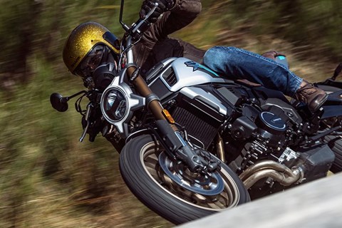 CFMOTO 700CL-X Neo-Retrobike für 2022 CFMOTO 700CL-X Neo-Retrobike für 2022