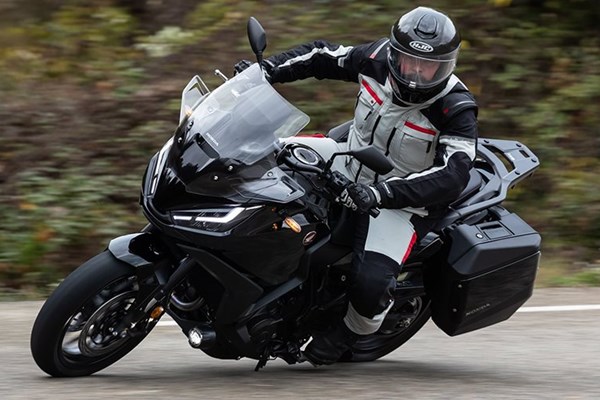 Honda NT1100 - Reise-Motorrad im Test 2022 Honda NT1100 - Reise-Motorrad im Test 2022