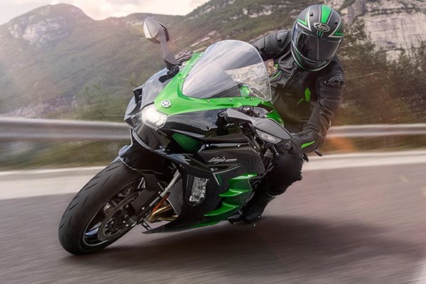Kawasaki Ninja H2 SX und Ninja H2 SX SE 2022
