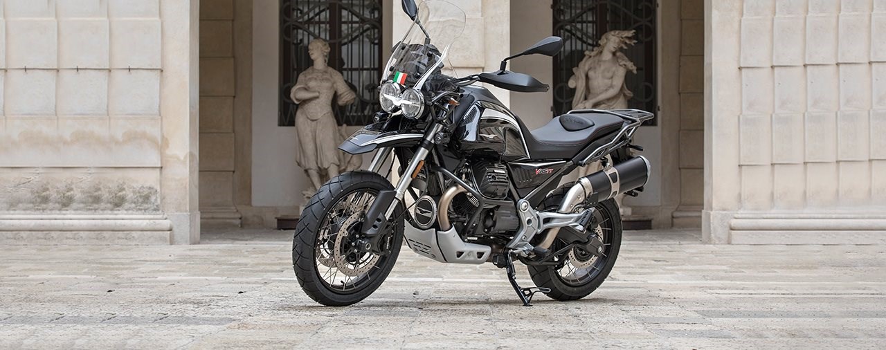 Attenzione! - Moto Guzzi V85 TT Guardia D'Onore 2022