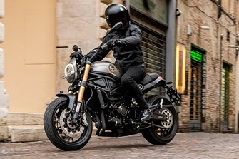 Benelli Leoncino 800 2022