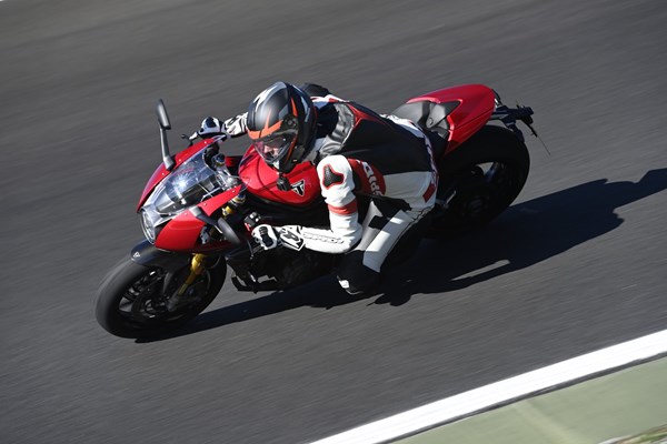 Triumph Speed Triple RR Test