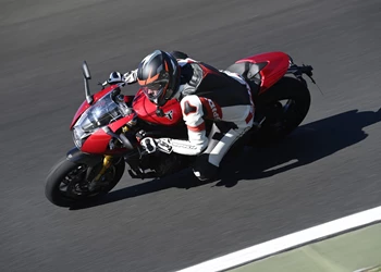 Triumph Speed Triple RR Test Triumph Speed Triple RR Test