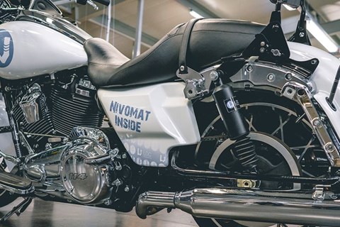 Die eierlegende Wollmilchsau unter Fahrwerken - Wilbers Nivomat