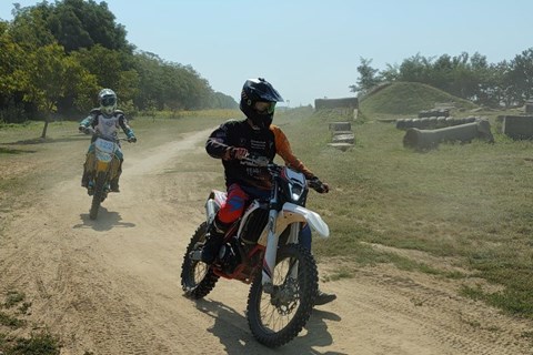 Motocross Verleih: Fahranfänger-Trainings mit Gangschaltung!