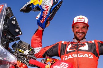 Das Imperium schlägt zurück! Sam Sunderland gewinnt Dakar 2022 Das Imperium schlägt zurück! Sam Sunderland gewinnt Dakar 2022