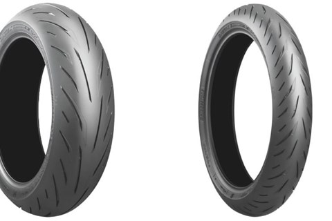 Der neue Bridgestone Battlax Hypersport S22 für die Yamaha MT-10!