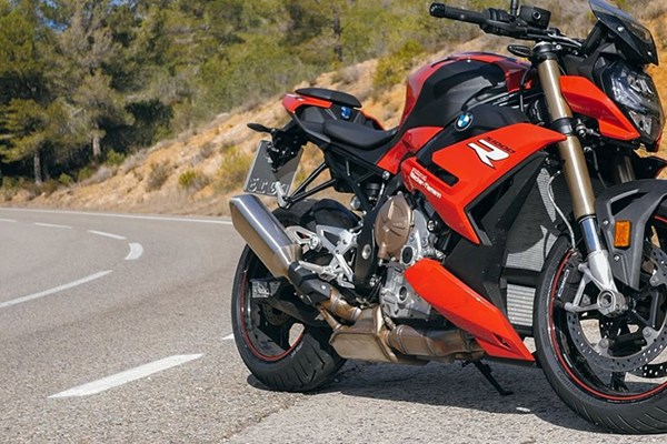 Mehr Sport beim Touren mit dem ContiRoadAttack 4