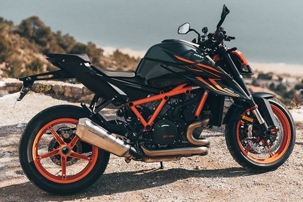 KTM 1290 Super Duke R 2022 Test im Alltag