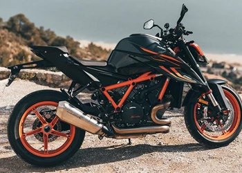 KTM 1290 Super Duke R 2022 Test im Alltag KTM 1290 Super Duke R 2022 Test im Alltag