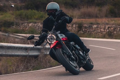 Ducati Scrambler Urban Motard 2022 Test