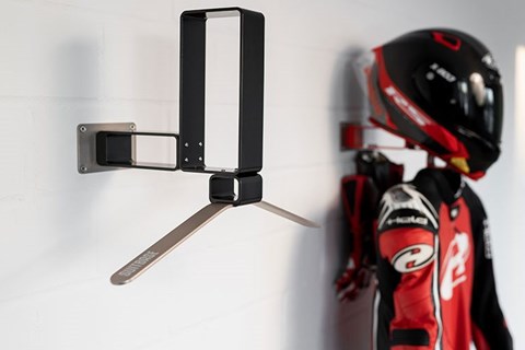 Suitbase PRO Halterung für Motorradbekleidung